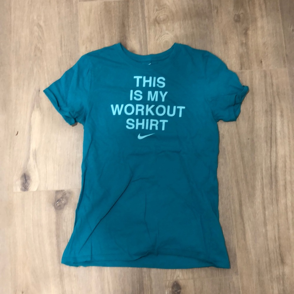 Nike t shirt